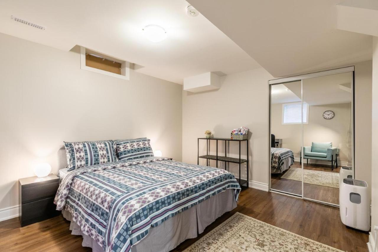 מיסיסאוגה Spacious Basement מראה חיצוני תמונה